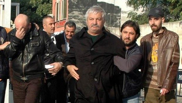 Oflu a kép közepén / Fotó: Hurriyet.com.tr