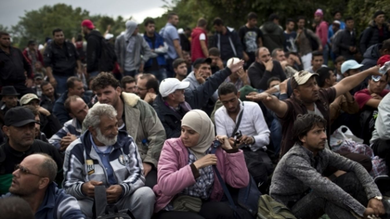 Lakhatatlan szigetre telepítik a muszlim menekülteket