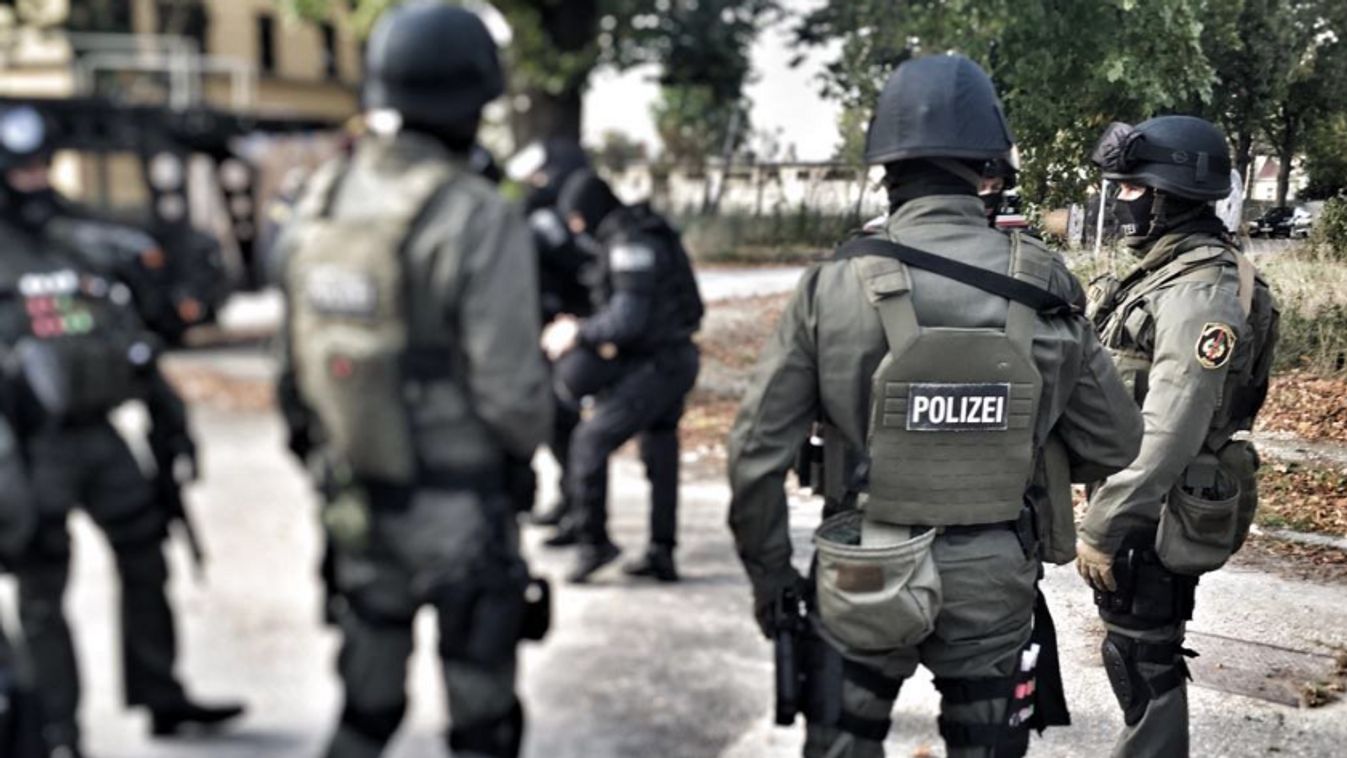 Terrorellenes razziát tartott az osztrák rendőrség Bécsben és Grazban
