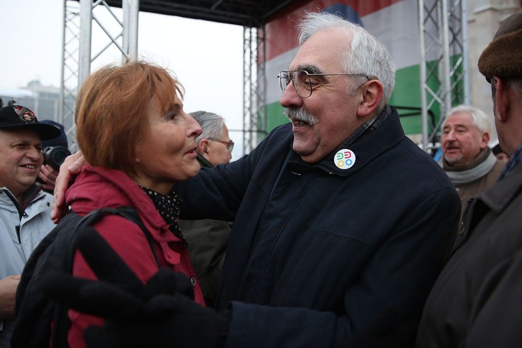 Modern Magyagyarország Mozgalom hívei a jogállamért tüntettek 2016.01.24. foto:Horváth Péter Gyula