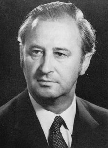Csonka Emil, már a SZER szerkesztőjeként / Fotó: TIT.oszk.hu