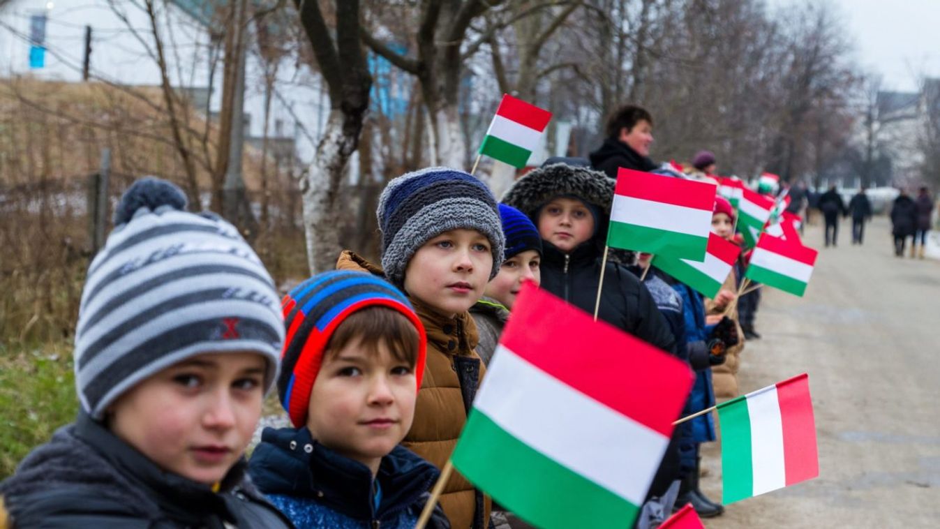 Pásztor István: a kárpátaljai magyaroknak tudniuk, érezniük, hinniük kell, hogy a magyar nemzet egységes