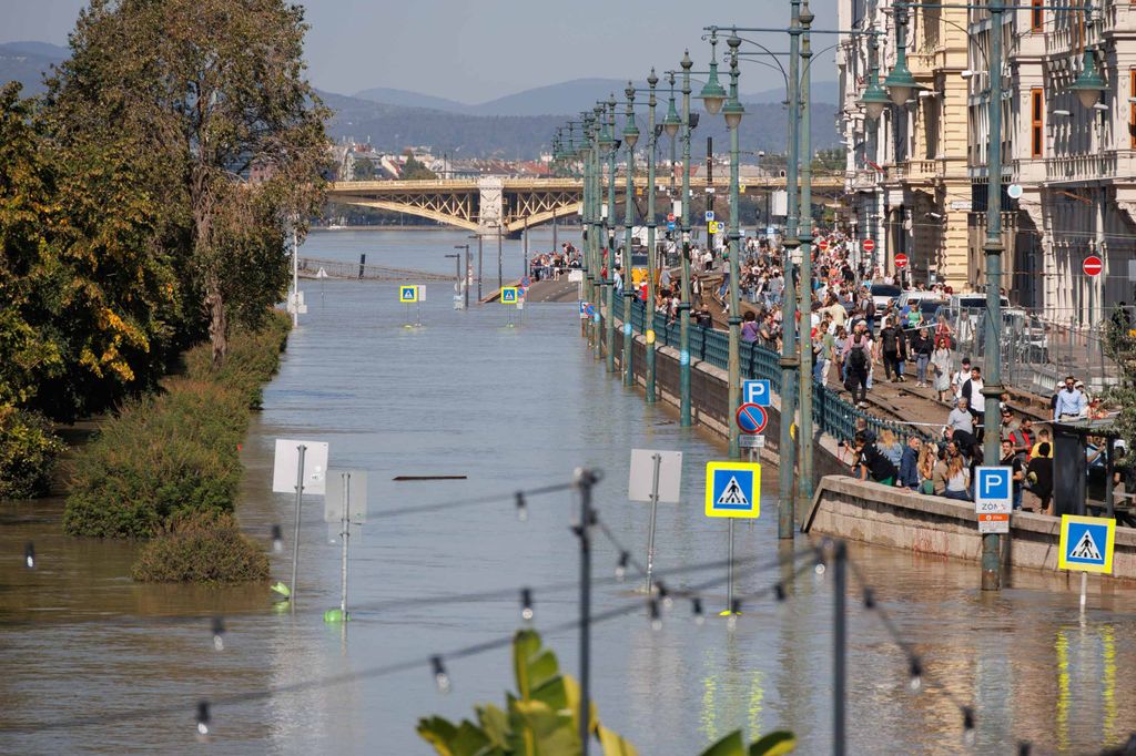 20240921 -- Tetőzik a Duna áradása Budapesten // fotó: Hatlaczki Balázs