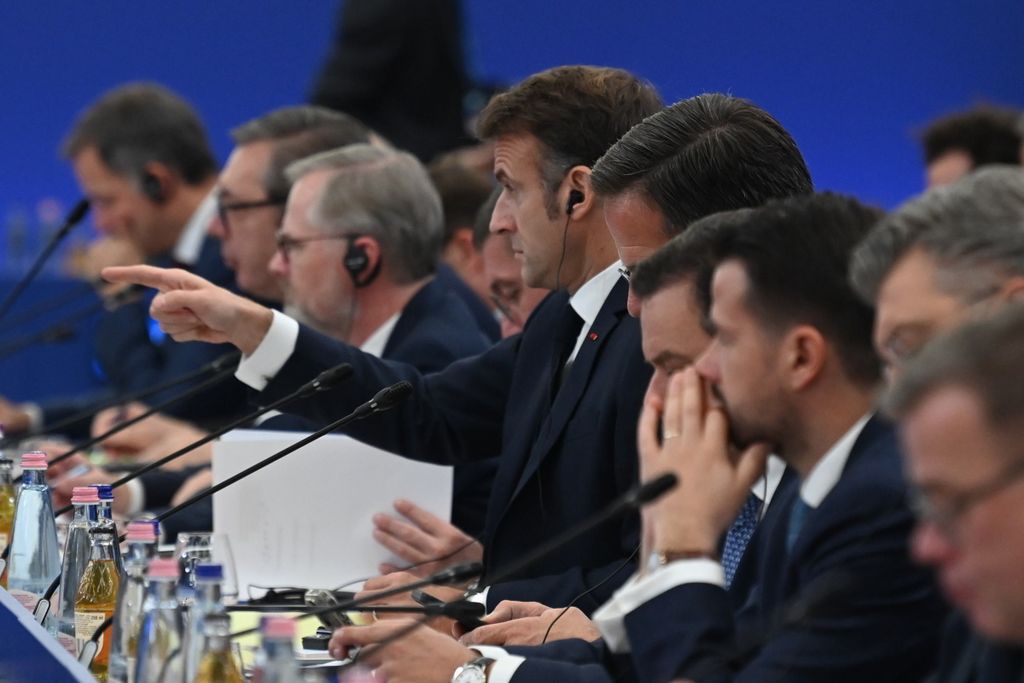 MACRON, Emmanuel