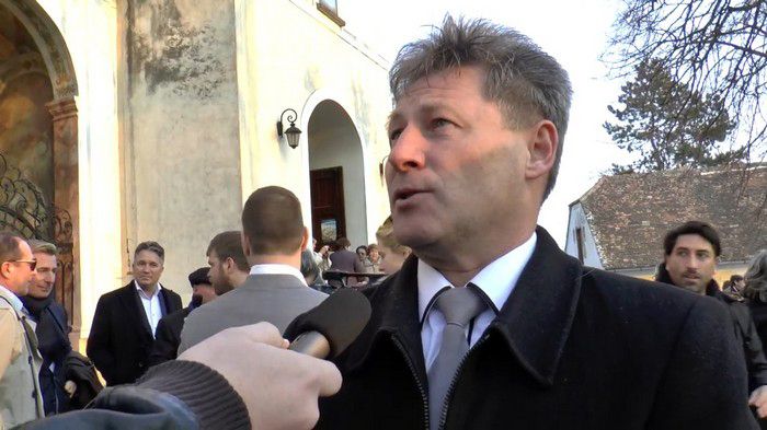 Fenyvesi Zoltán: Veszprémben a Jobbik volt csendesebb, itt Pad Ferenc, az MSZP jelöltje a halkabb. Háttéralku állhat a háttérben... Fotó: Mészáros Péter/PS