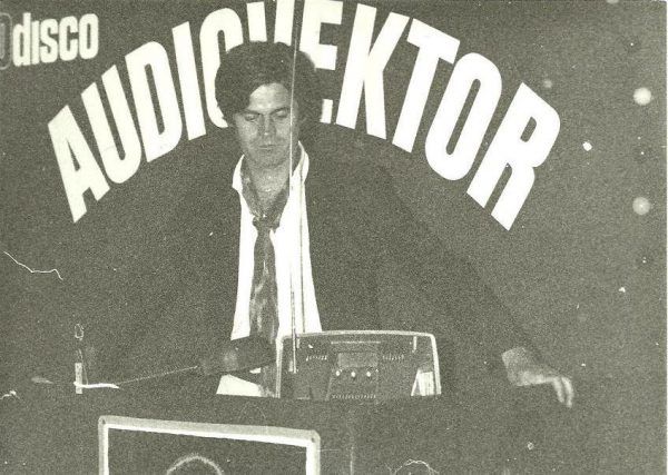 Futács Károly, a Gyöngyhalász Disco tulajdonosa, 1980-as évek eleje. fotó: Facebook