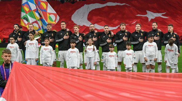 A magyar labdarúgó-válogatott kezdőcsapata Isztambulban, nemzeti együttesünk ezredik hivatalos mérkőzésén. Balról: Szoboszlai Dominik, Dibusz Dénes, Dárdai Márton, Nikitscher Tamás, Schäfer András, Fiola Attila, Nagy Zsolt, Orbán Willi, Bolla Bendegúz, Varga Barnabás és Kerkez Milos.<br />Fotó: MTI/Szigetváry Zsolt