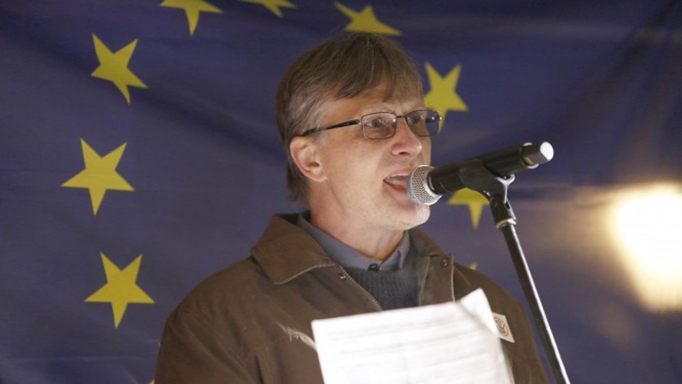 Hetekig tartó országos blokádot szerveznek az útdíjak ellen