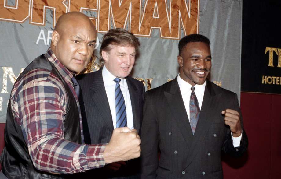 Trump és két bokszlegenda, Foreman és Holyfield /Fotó: Reddit.com