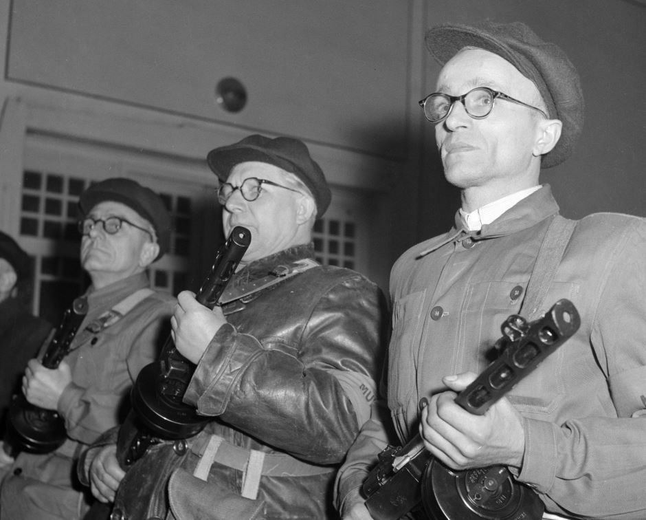 1957, megalakul a Munkásőrség / Fotó: MTI