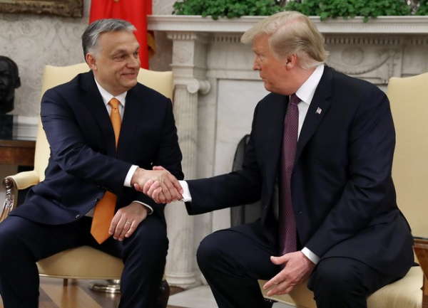 A két elnök kifejezetten jó hangulatú találkozón vett részt a Fehér Házban