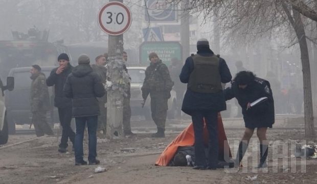 Mariupol ellen elkövetett, 29 halálos áldozatot követelő tüzérségi támadás - Fotó: UNIAN