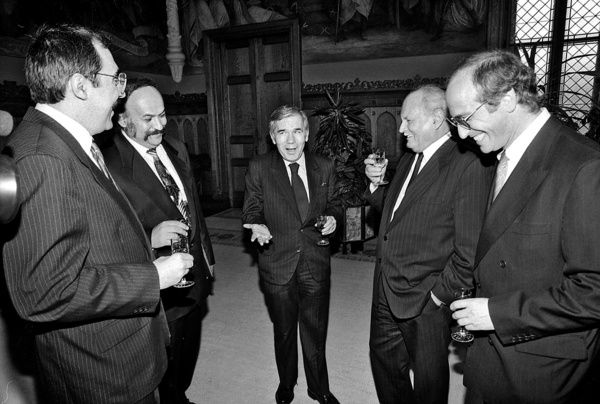 Bokros Lajos, Suchman Tamás, Horn, Göncz Árpád és Surányi György 1995-ben. Vidám elvtársak.