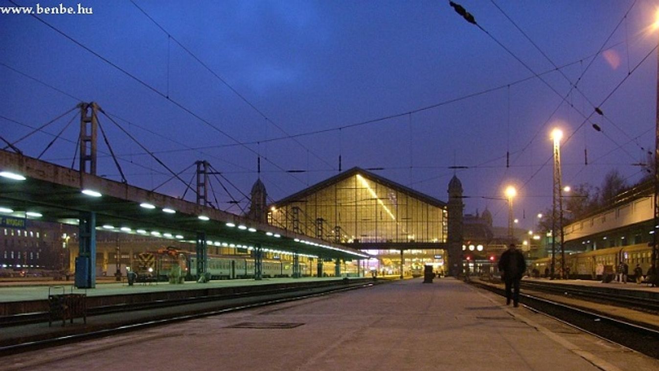 Bombariadó: Lezárták a Nyugati pályaudvart