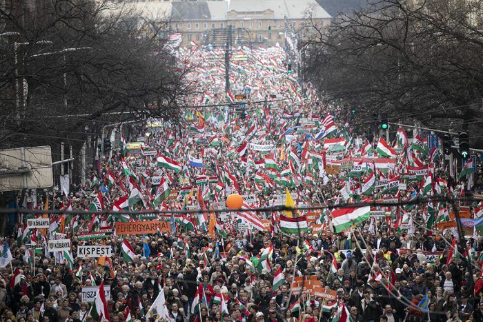 Bizonyságot nyert, hogy a Békemenet több, mint puszta erődemonstráció. A nemzeti összefogás megnyilvánulása, amely a választásokon is megmutatkozott! Fotó: Horváth Péter Gyula