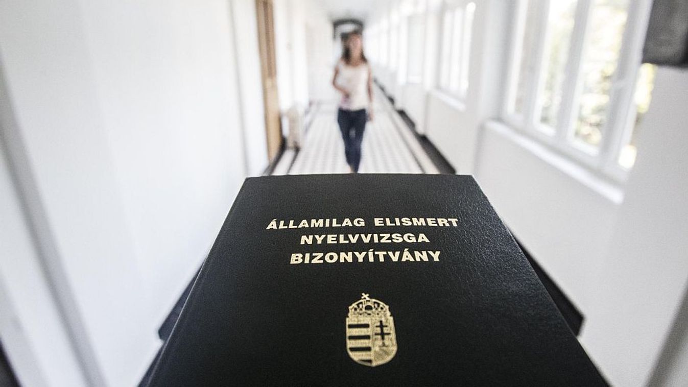 Rengeteg egyetemista hanyagolja el a nyelvvizsgát