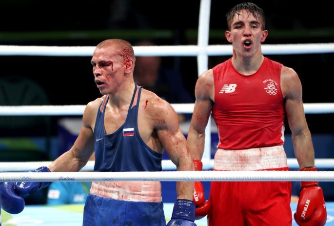 Jobbra a vesztes Conlan, balra a győztes Nyikityin (kép: irishtimes.om)