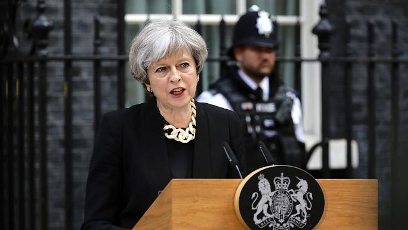 Theresa May bekeményített: Kína gyakoroljon erőteljesebb hatást Észak-Koreára