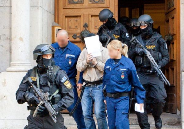 Kenedi Tibort együtt tartóztatták le Portik Tamással, de utóbb nem emeltek vádat ellene Fotó: Borsonline.hu