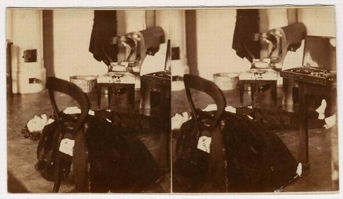 teleki-laszlo-grof-holtteste-a-szervita-teri-palotaban_-az-elso-hazai-helyszinelesi-fotografia