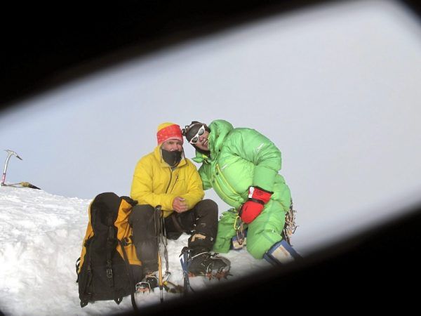 Erőss Zsolt (b) és a spanyol Oscar Cadiach 2013. május 20-án / Fotó: MTI
