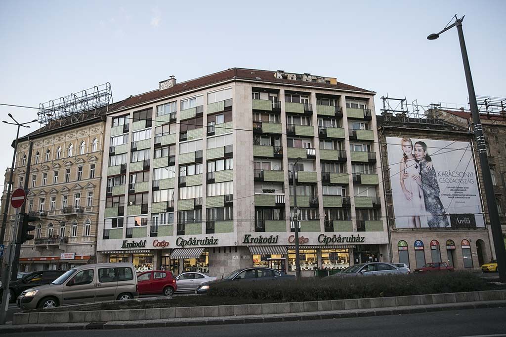 A Baross téri lottóházban még ma is élnek nyertesek. Fotó: Horváth Péter Gyuka