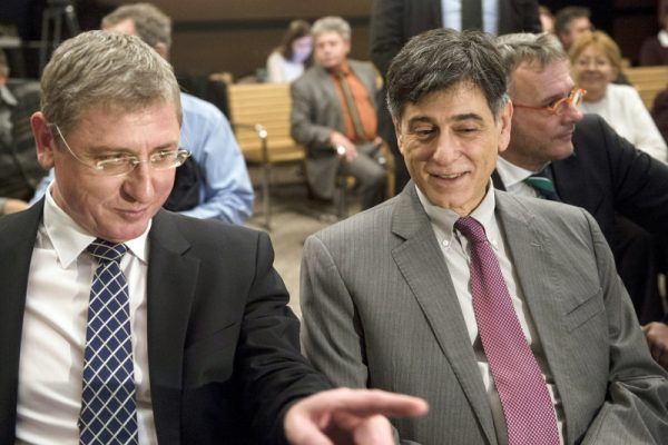 André Goodfriend nagyköveti ügyvivő, diplomáciai szerepét jócskán túllépve még csak nem is csinált titkot belőle, hogy a balliberális ellenzék híve, minden megnyilvánulásával az Orbán-kormányt támadta. Itt éppen Gyurcsány Ferenccel beszélget a DK által szervezett közéleti fórumon.<br /> Fotó: MTI/Koszticsák Szilárd