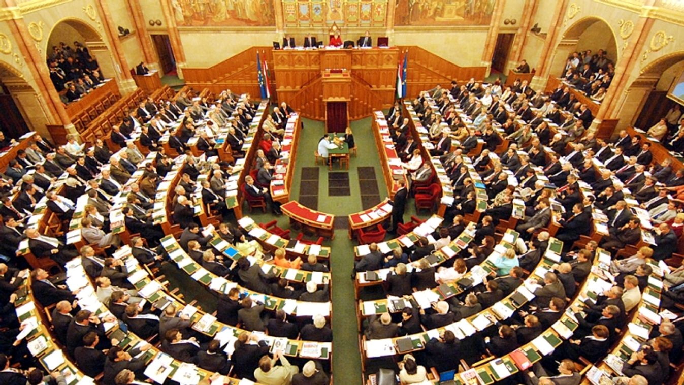 Az új munkarend szerint is lesz minden héten parlamenti ülés és az ellenzék joga sem csorbul