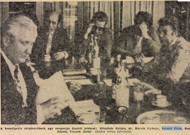 Nagy csapat: középen: Mátsik, Sztanó és Ruza / Forrás: Arcanum.hu