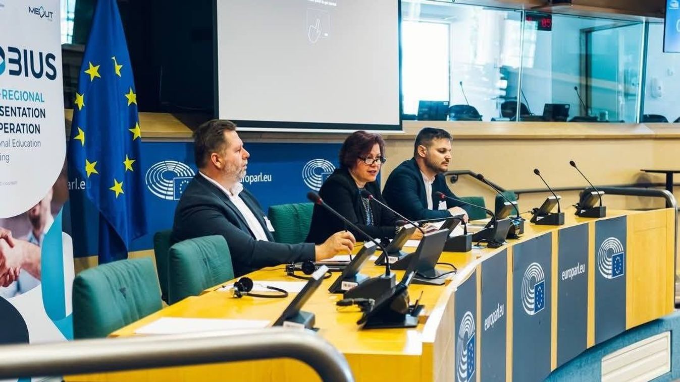 Az Európai Parlament újra cserbenhagyta a magyar egyetemistákat