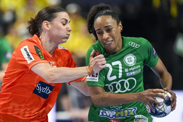 A győriek egyik legjobbja, Estelle Veronique Nze Minko elképesztőt küzdött a négyes döntő mindkét mérkőzésén. <br />Fotó: MTI/Purger Tamás