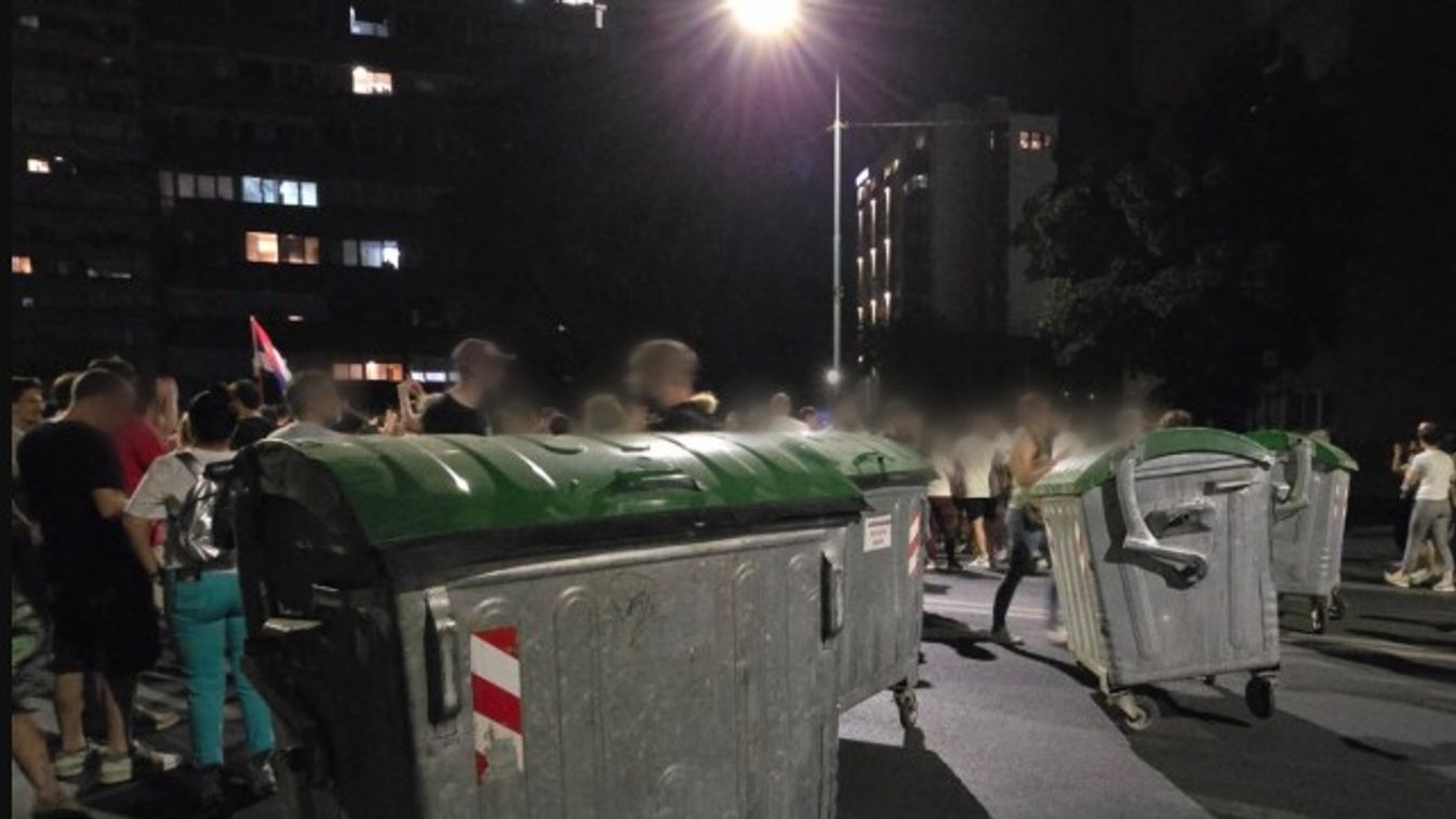 Szerbiai tüntetés