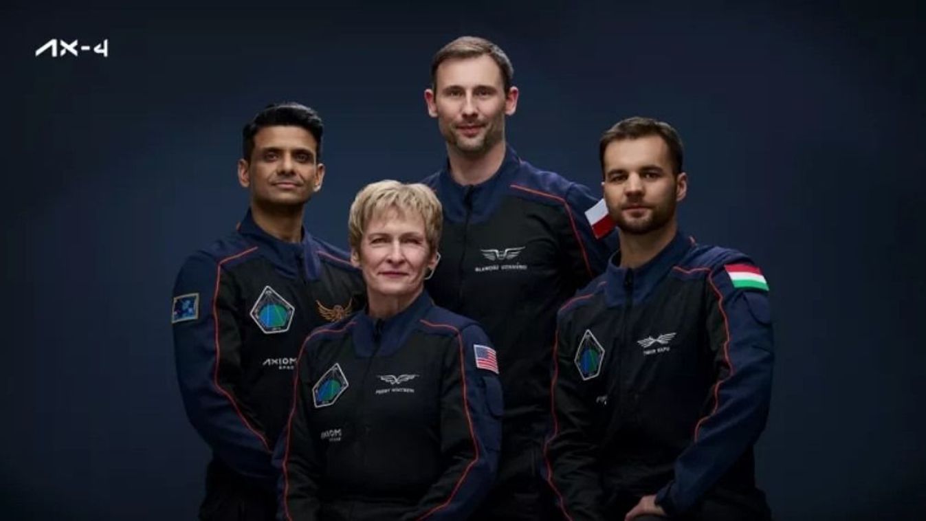 Kapu Tibor és az Axiom-4 személyzete. Fotó: NASA