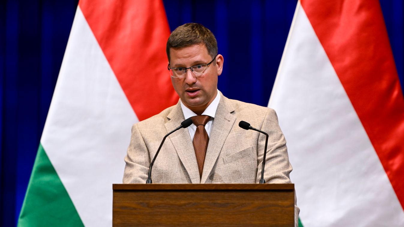 Gulyás Gergely a PS-nek: az igazi szennyezők röhögve növelik kibocsátásukat, míg Európa szétveri a gazdaságát