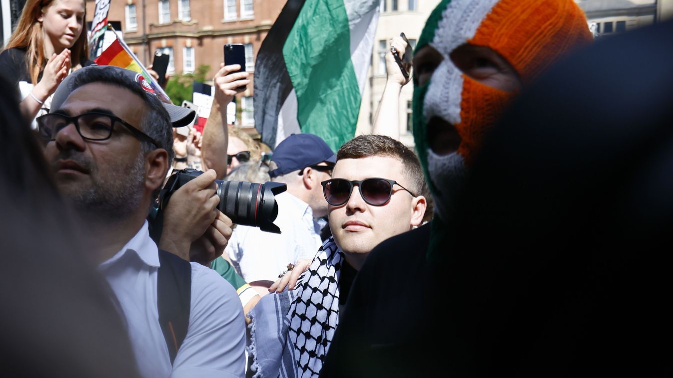 Antiszemita gyűlöletbeszéd miatt kitiltják Magyarországról a Kneecapet