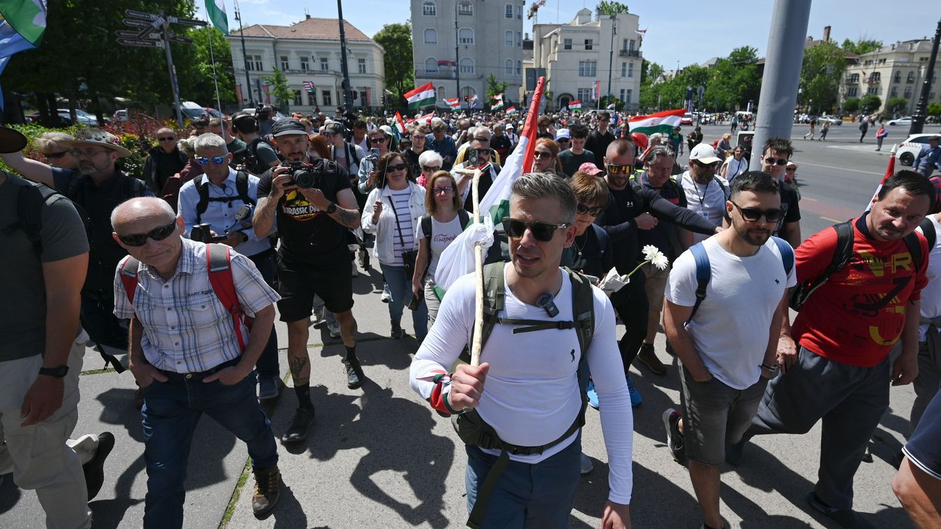 Kocsis Máté: Ilyen a migrációpárti érzékenyítés a Tiszában