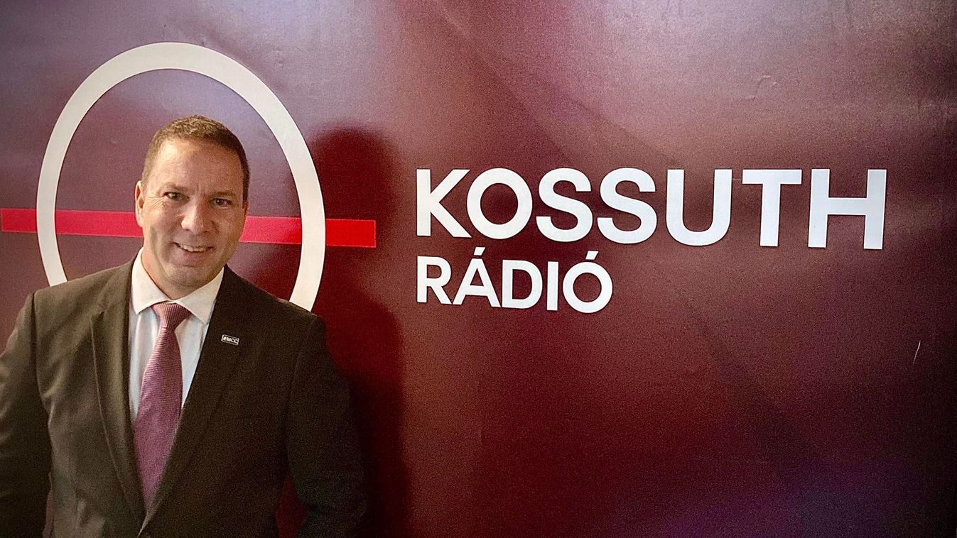 Tusványos - Kiss Rajmund: az európai politikai vezetés háttal ül a lovon