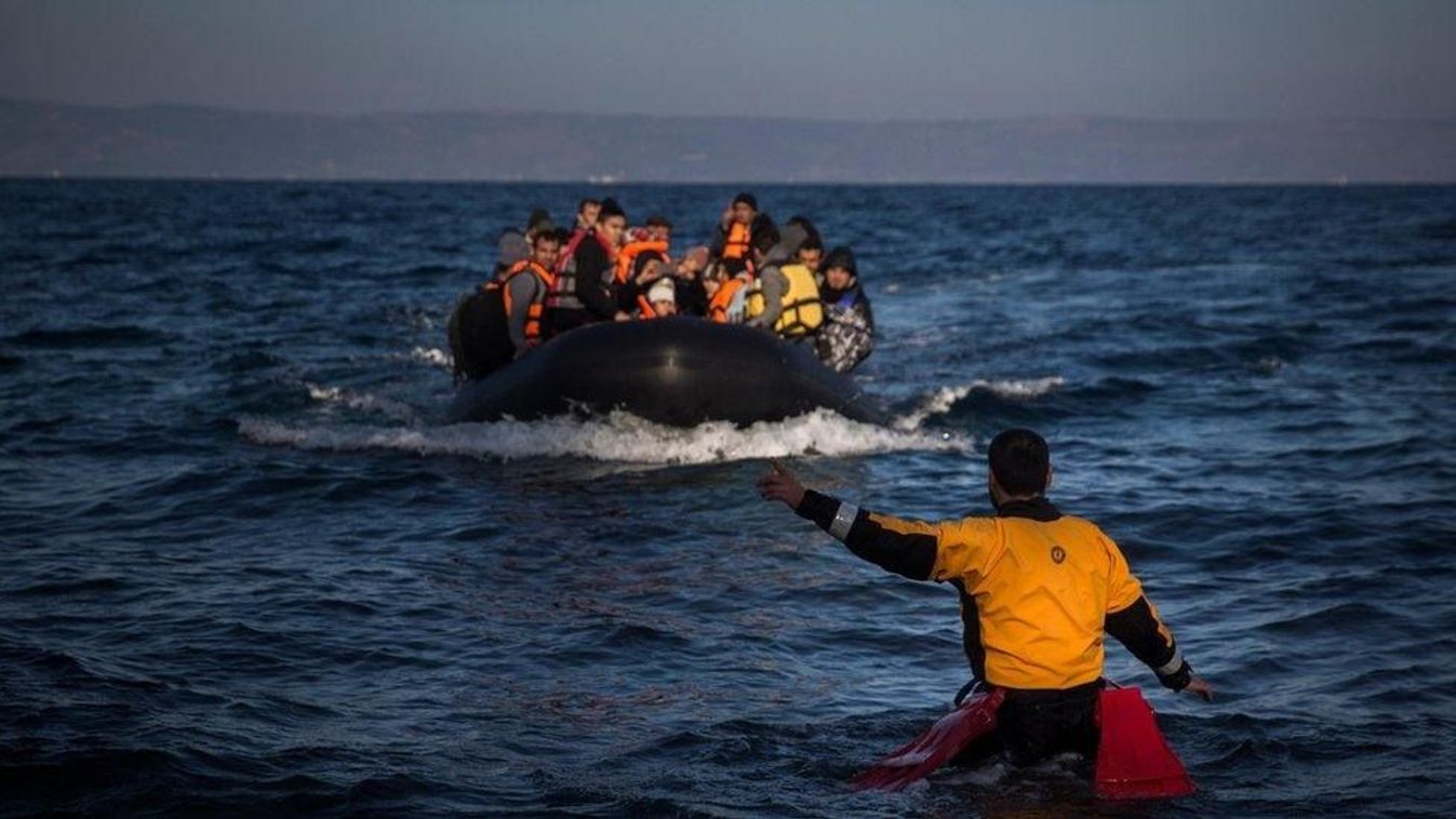 Migránskeresés közben elsüllyedt a Frontex járőrhajója