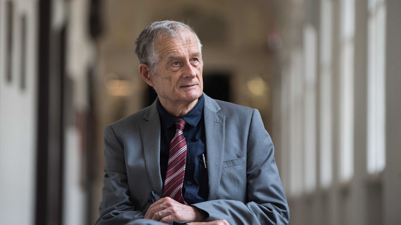 Kiss Gy. Csaba a politikai elvhűség embere volt