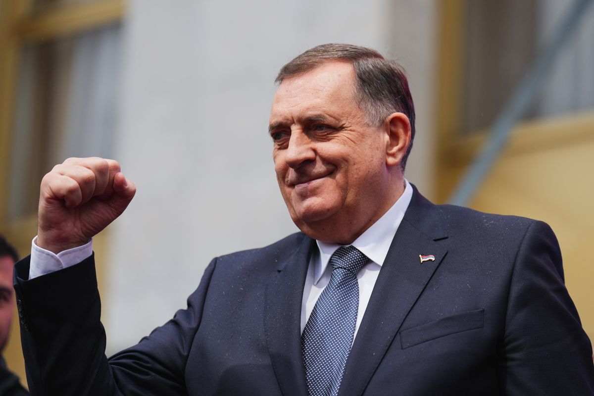 Magyarország kiáll Dodik mellett