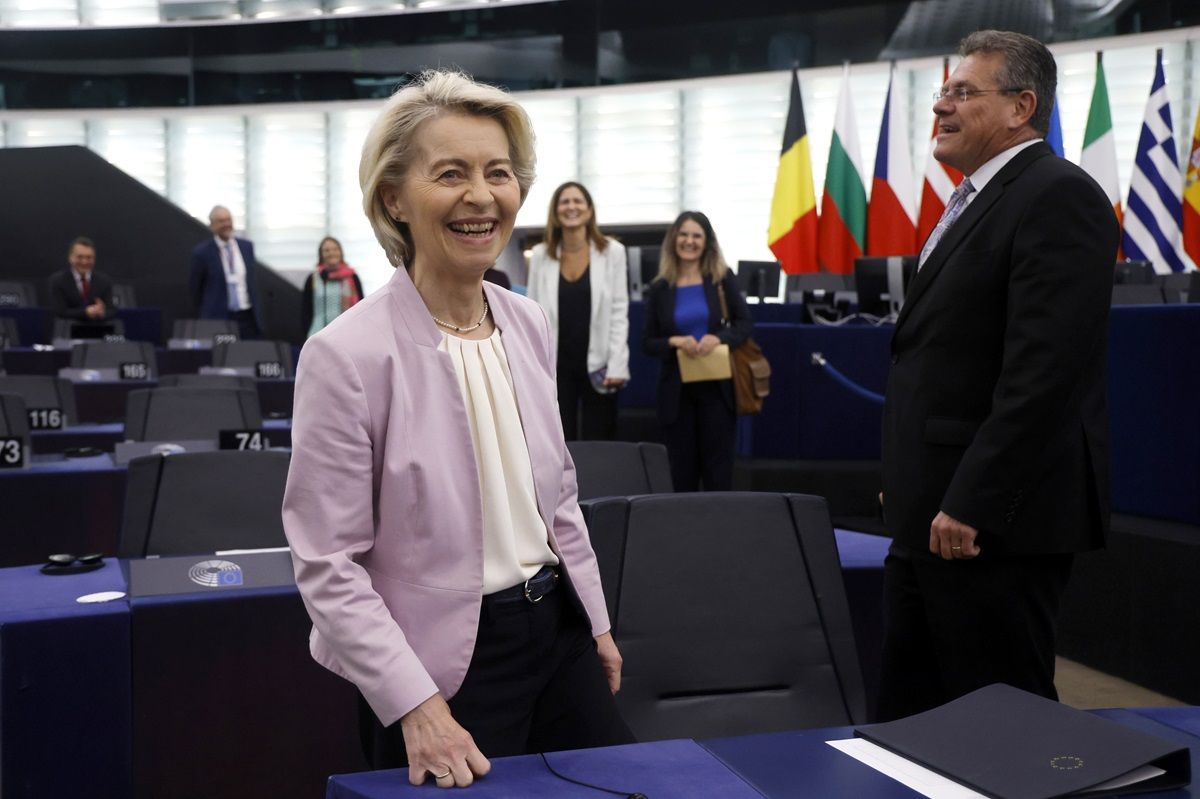 Bizalmatlansági szavazás - VON DER LEYEN, Ursula; SEFCOVIC, Maros