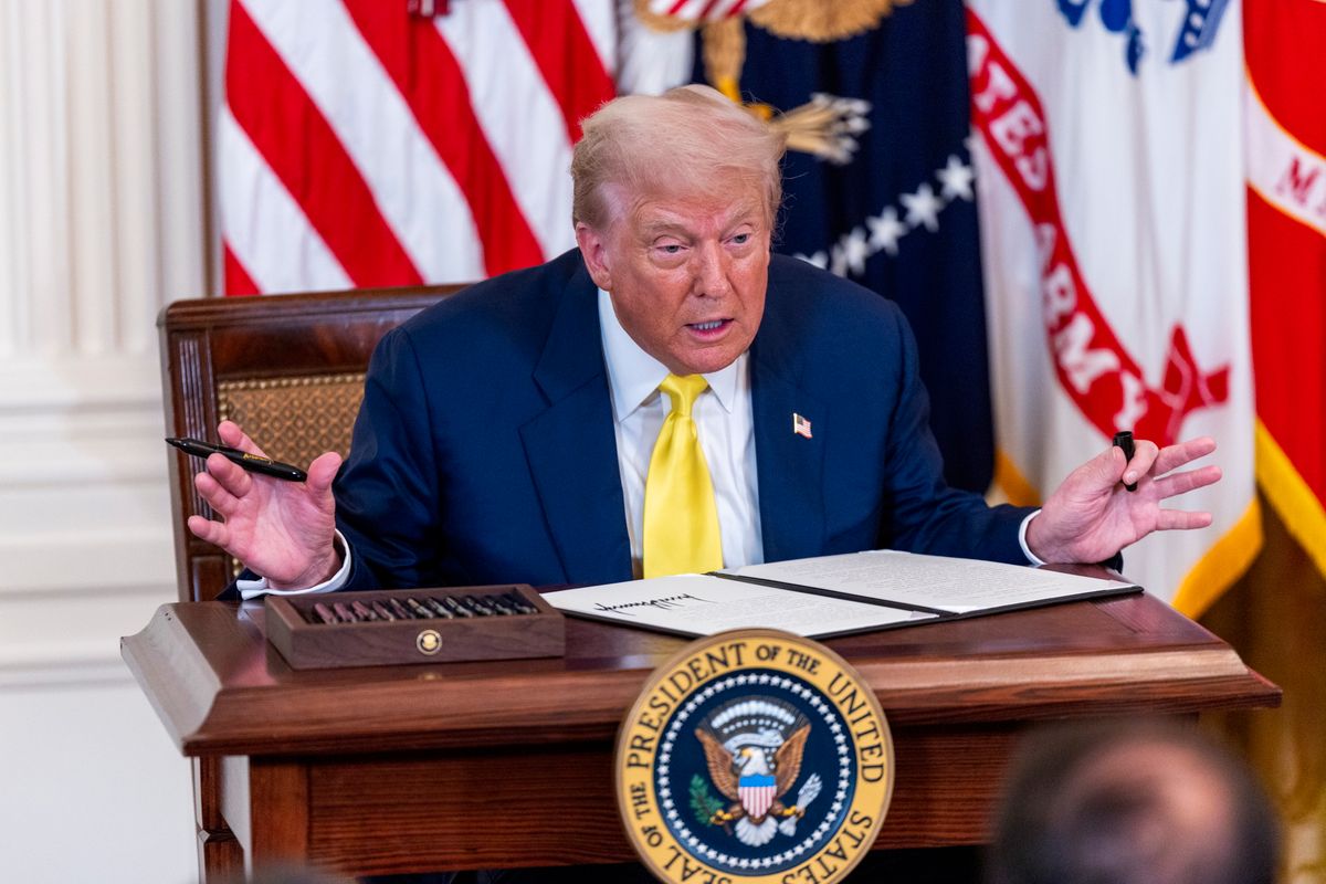 TRUMP, Alaszka, Donald; WASHINGTON, George