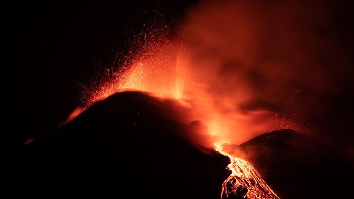 Kitört az Etna