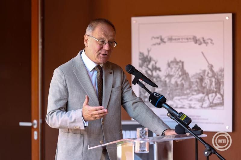 Navracsics Tibor bejelentése az uniós forrásokról