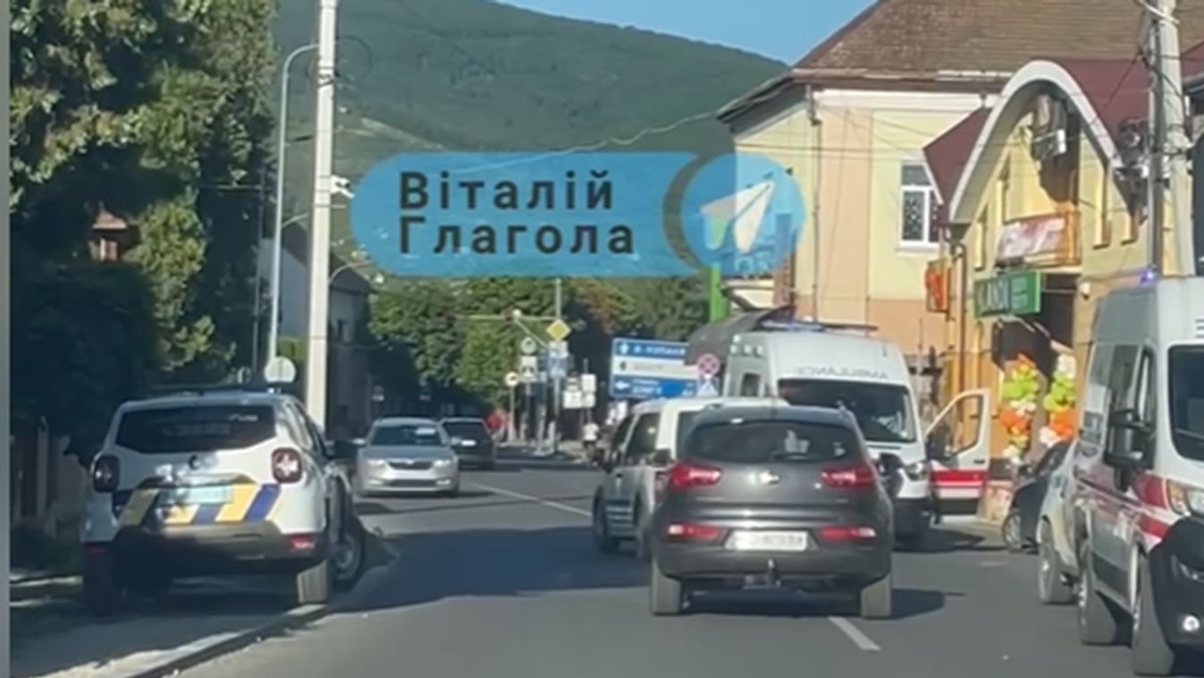 A mentősöket is utólérte a kényszersorozás Kárpátalján - Utcára vonultak Nagyszőlősön