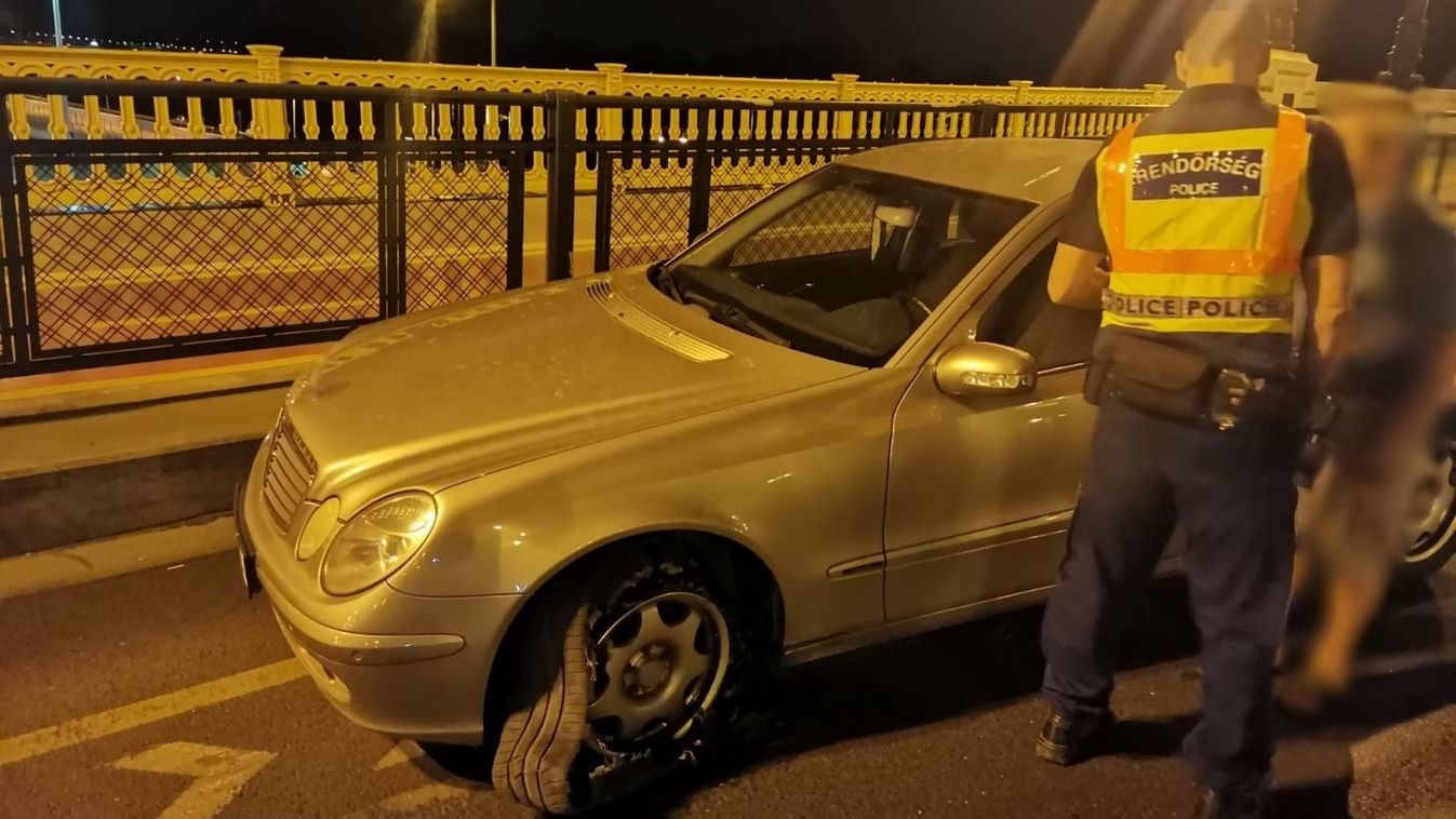 Padkázott, majd felnin vezette tovább az autóját a részeg sofőr
