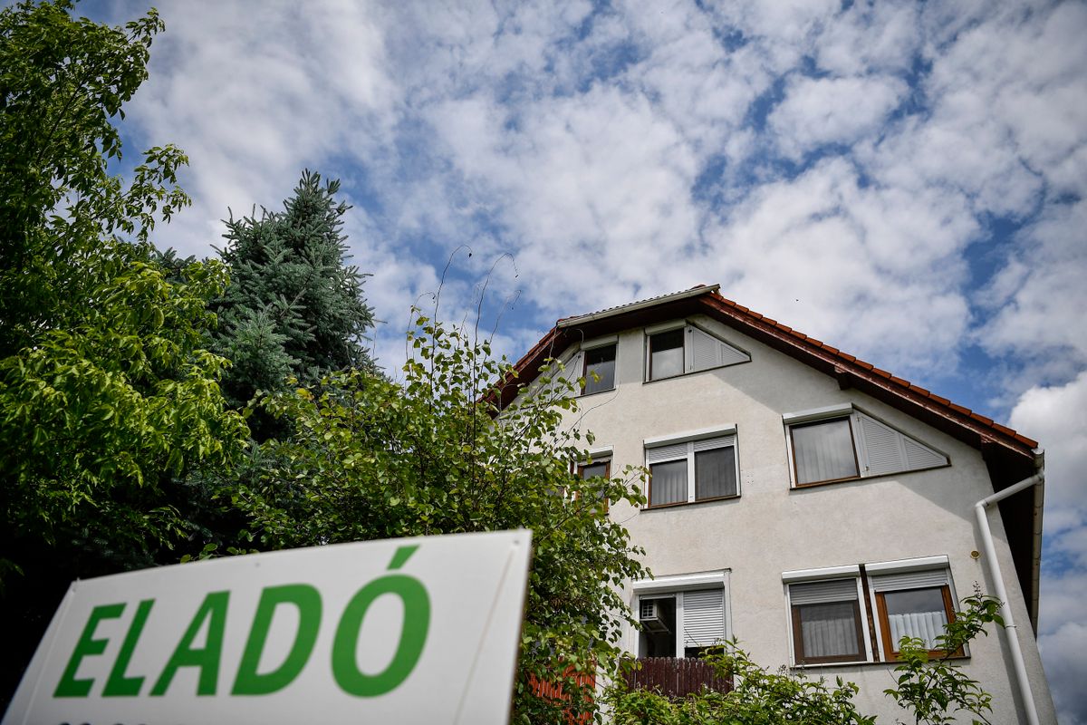 Egymillió forint plusz a korábban elrendelt támogatások mellé