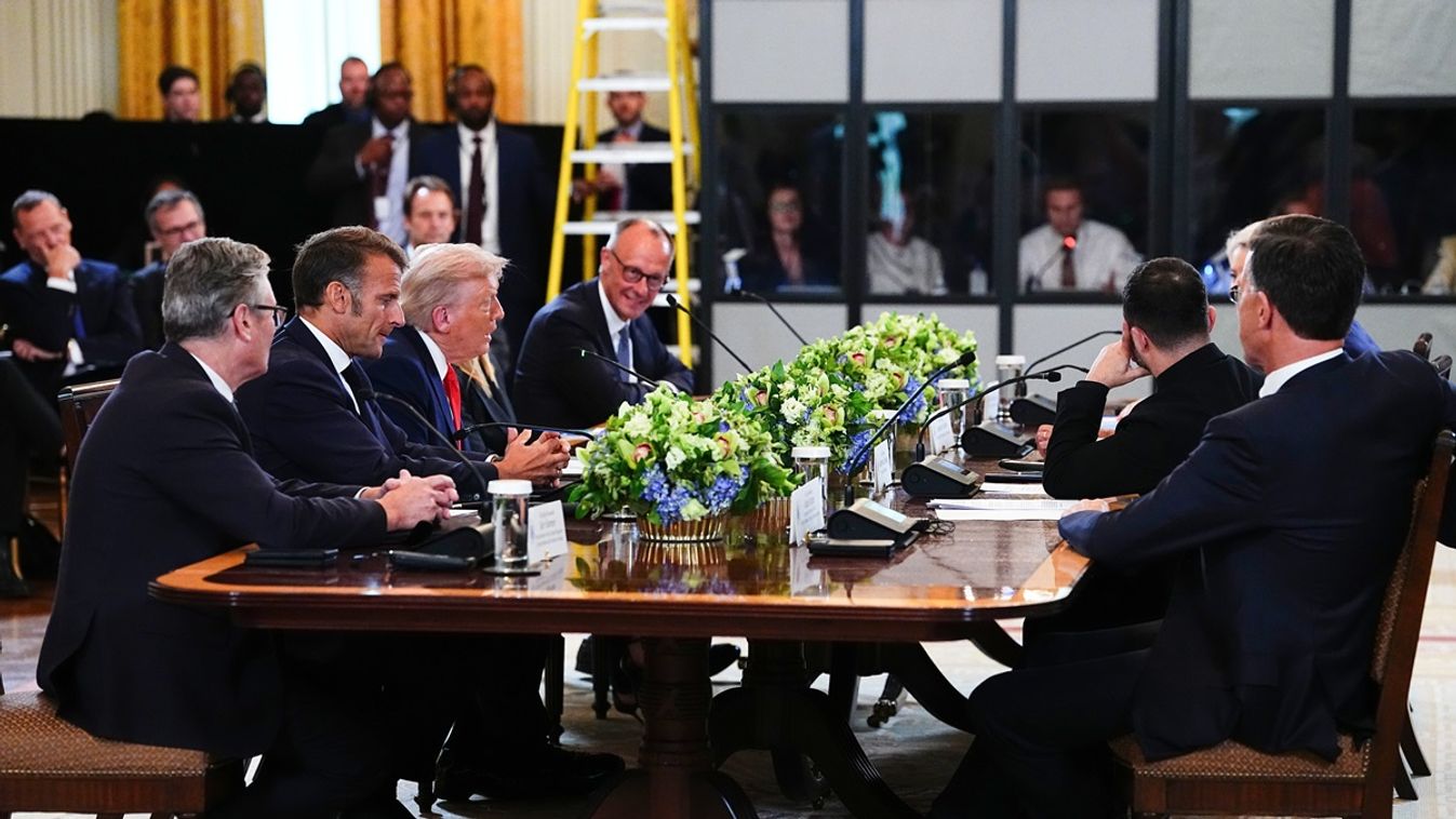 Merz barnaságával, Leyen hatalmával és Meloni fiatalságával froclizta Trump a hívatlan vendégeket