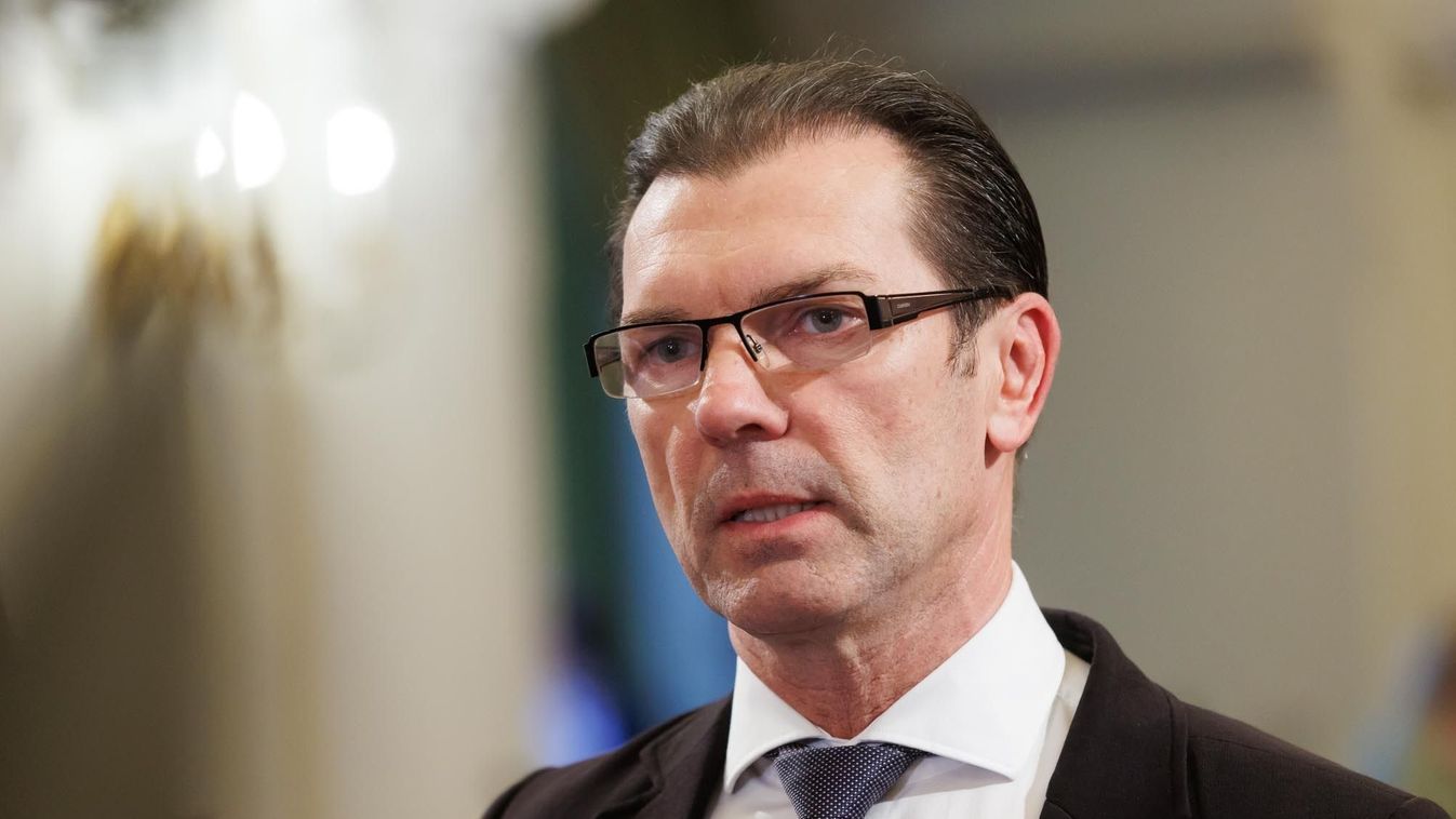 Összeférhetetlenségtől bűzlik a DK-s Szaniszló Sándor nyaralója