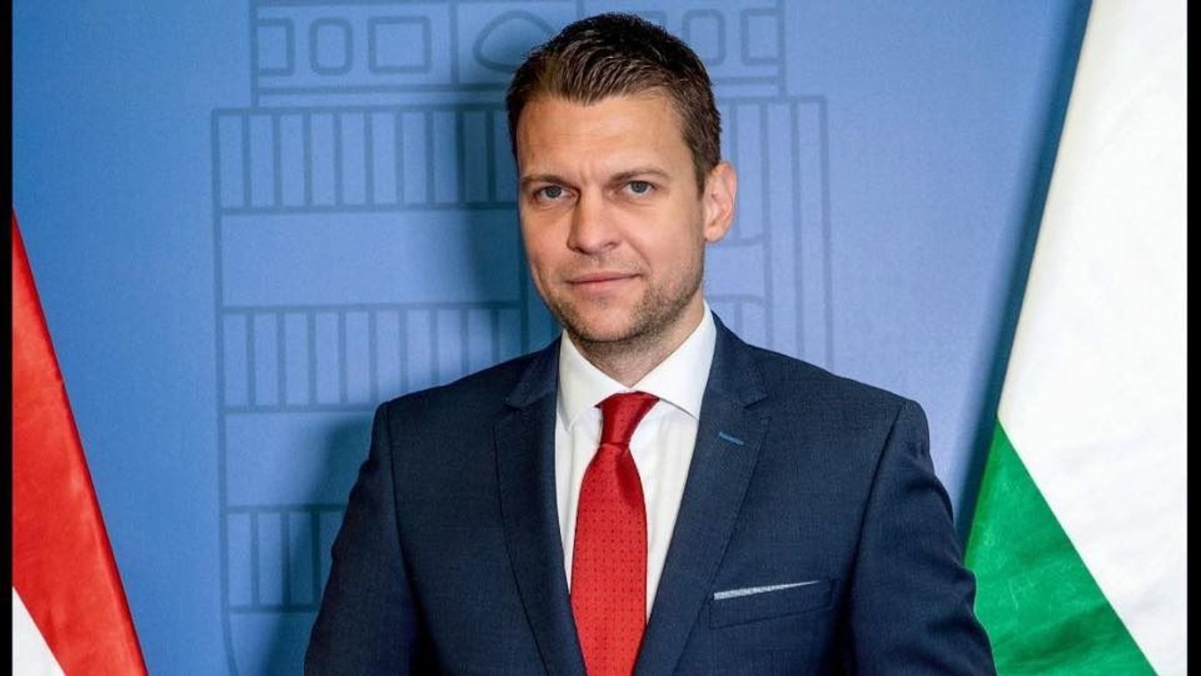 Menczer Tamás: Te is szoktál Kijevben Magyarországról kitiltott ukrán kémekkel kedélyesen sétálgatni?